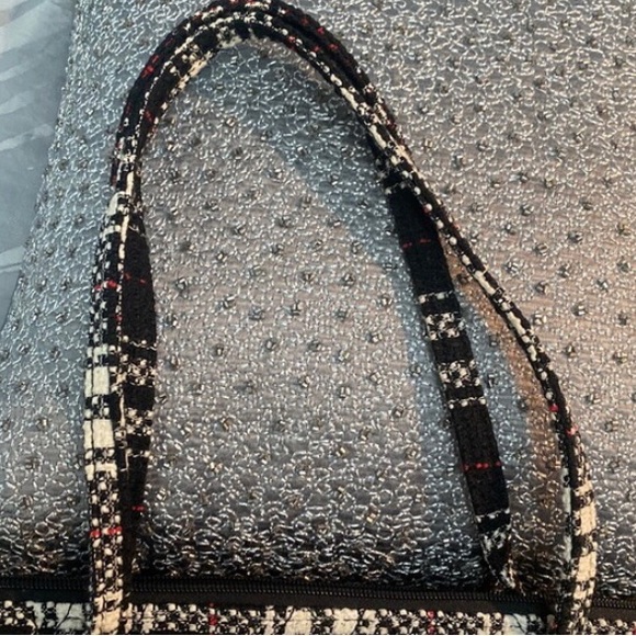 Wool Plaid Vera Bradley Bag - Picture 6 of 6